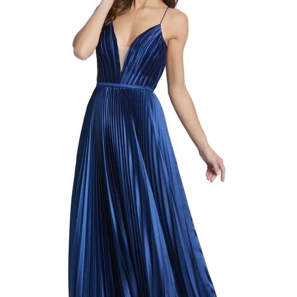 Ieena for MacDuggal Midnight Blue Plunge Neck Pleated Ballgown Prom